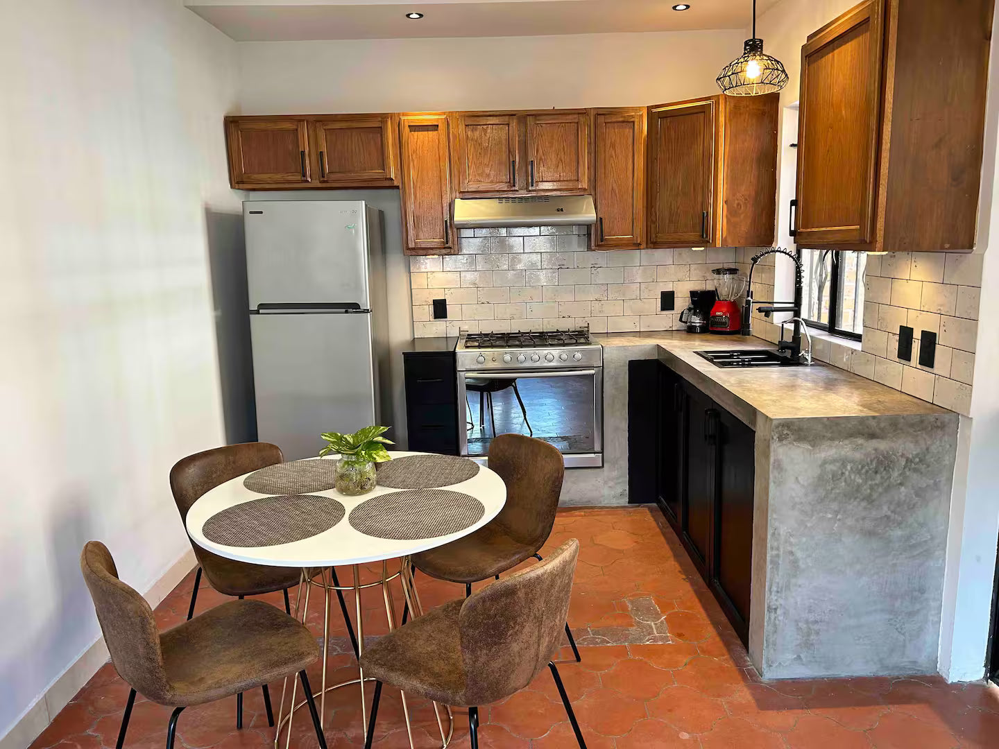 Morning Wood Adventure! | April 9-15th in Puerto Vallarta 🌞🍑🌴